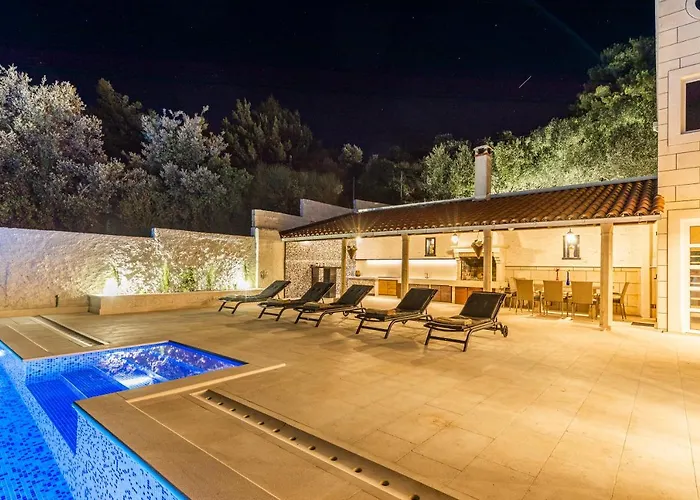 Ragusea With A Private Villa *