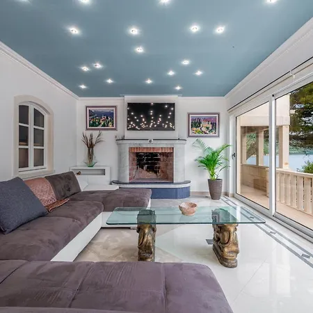 Villa Ragusea With A Private *