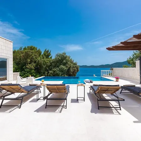 Ragusea With A Private * Slano